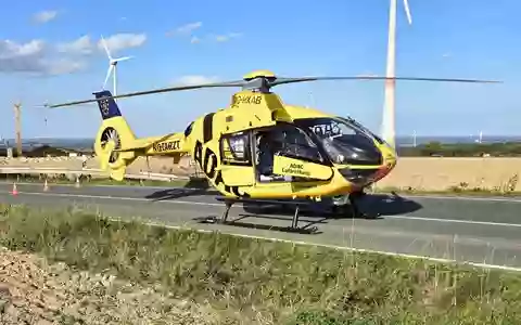 FW Ense: Verkehrsunfall Kreuzungsbereich B516 und L745 - PKW und Motorrad - Foto: presseportal.de