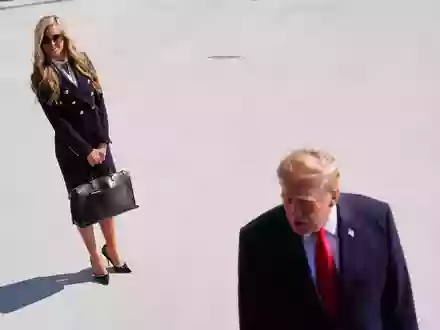 Zacharia hatte erst vor ein paar Tagen ihre erste Pressekonferenz als Trumps Sprecherin - nun gibt sie den Posten US-Kreisen zufolge schon wieder auf.(Archivbild) - Foto: Julia Demaree Nikhinson/AP/dpa