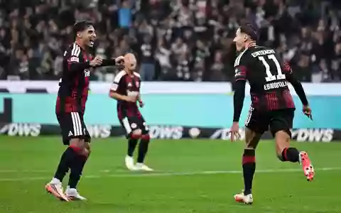 Ebnoutalib bejubelt das späte 1:0. - Foto: Florian Wiegand/dpa