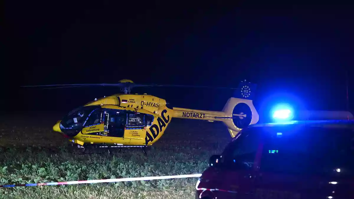 Auch Rettungshubschrauber waren im Einsatz. (Symbolbild) - Bild: Heiko Rebsch/dpa