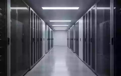 Ein minimalistischer, modern gestalteter Serverraum-Korridor mit kühler Beleuchtung und klaren architektonischen Linien. - Foto: über boerse-global.de