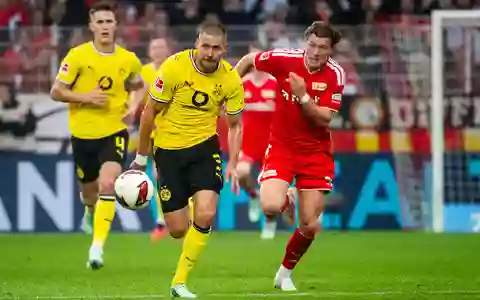 Dortmund und Union boten sich ein hart umkämpftes, aber nicht hochklassiges Spiel - Foto: Julius Frick/dpa