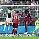 Maximilian Rohr (Nr. 31) köpft zum 3:0 gegen Augsburg ein. - Bild: Uwe Anspach/dpa