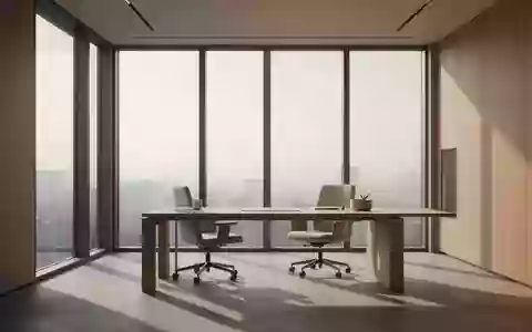 Ein heller, moderner und leerer Büroraum mit ergonomischem Mobiliar in der Morgensonne. - Foto: über boerse-global.de