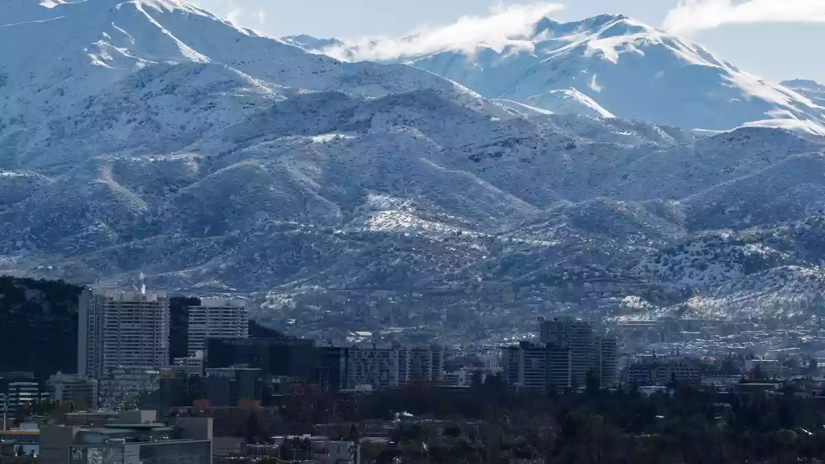 Das Unglück ereignete sich in der Nähe eines Skiresorts in der Region Valparaíso. (Symbolbild) - Bild: Diego Martin/Agencia Uno/dpa
