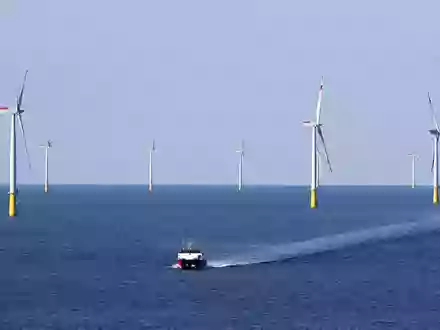 Vattenfall vermarktet nach eigenen Angaben erstmals Regelenergie auf hoher See. (Archivbild) - Foto: Christian Charisius/dpa
