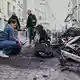 Straßen in der Hauptstadt waren von Unrat und demolierten Fahrrädern übersät.  - Bild: Emma Da Silva/AP/dpa