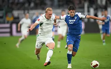 Im Duell der beiden Bundesliga-Tabellenletzten lieferten sich Borussia Mönchengladbach und die TSG Hoffenheim eine umkämpfte Partie.  - Foto: Fabian Strauch/dpa