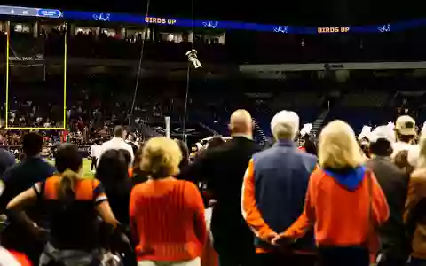 Vor einem Footballspiel ist es in San Antonio zu einem tödlichen Unfall gekommen. - Foto: Joe Nogalski/ZUMA Press Wire/dpa