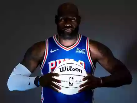 James spielt künftig für die Sixers. (Archivbild) - Foto: Chris Szagola/AP/dpa
