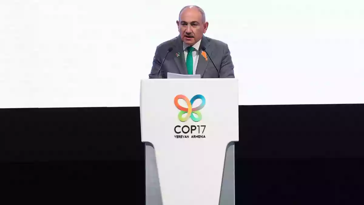 Im Fokus der UN-Konferenz zur biologischen Vielfalt steht eine Zwischenbilanz zum Stand der selbstgesteckten Ziele für den Schutz der Artenvielfalt. Der armenische Ministerpräsident Nikol Paschinjan hält bereits einige Tage vor Beginn der Konferenz eine Rede.  - Bild: Vahram Baghdasaryan/PHOTOLURE via AP/dpa