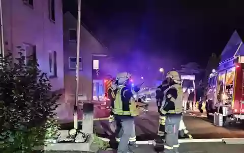 FW-AR: Interkommunale Herbstübung: Feuerwehren Arnsberg und Wickede erproben den Ernstfall - Foto: presseportal.de