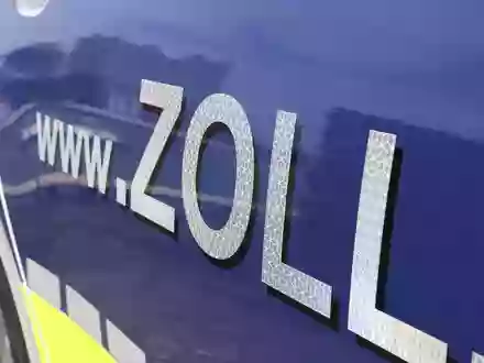 HZA-RO: Durchsuchungen des ZOLLs und der Staatsanwaltschaft wegen des Verdachts des Einschleusens ausländischer Arbeitskräfte / Gaststätten, Wohnungen und Unterkünfte in Rosenheim und Umgebung im Fokus - Foto: presseportal.de