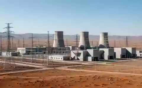 Ein weitläufiges Industrieareal mit technischer Infrastruktur in einer kargen Landschaft. - Foto: über boerse-global.de