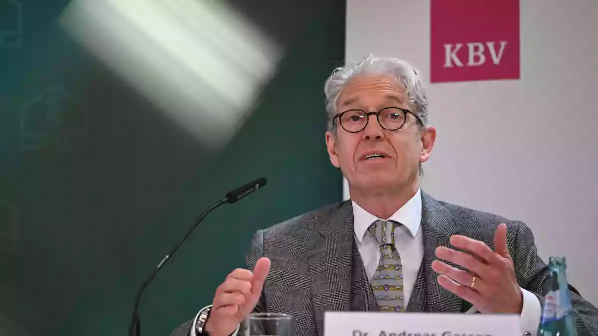 Nur bei zusätzlichem Geld für die ambulante Versorgung wird es nach Aussage von KBV-Chef Andreas Gassen mehr Termine geben können. (Archivbild) - Bild: Markus Lenhardt/dpa