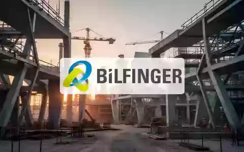 Moderne industrielle Baustelle bei Sonnenaufgang mit Fokus auf Ingenieurwesen und Architektur. - Foto: über boerse-global.de