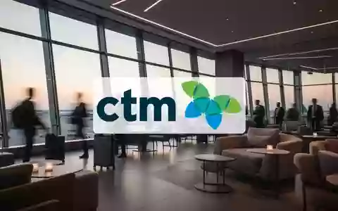 Moderne, lichtdurchflutete Flughafen-Lounge, die das Thema Geschäftsreisen und globale Konnektivität symbolisiert. - Foto: über boerse-global.de
