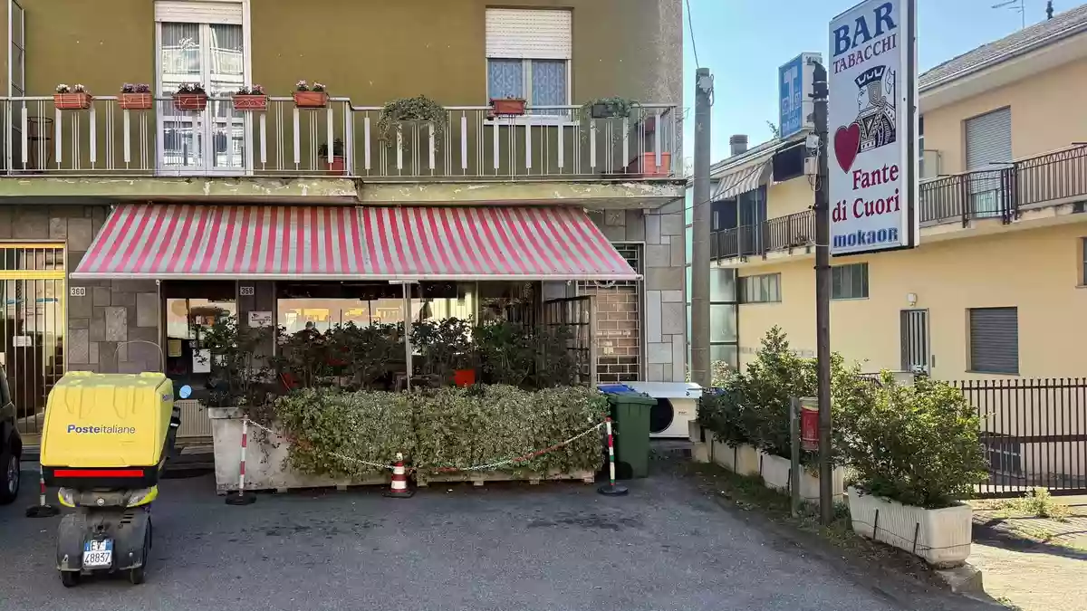 Das «Fante di Cuori» ist eine von etwa 150.000 Kaffeebars in Italien. - Bild: Christoph Sator/dpa