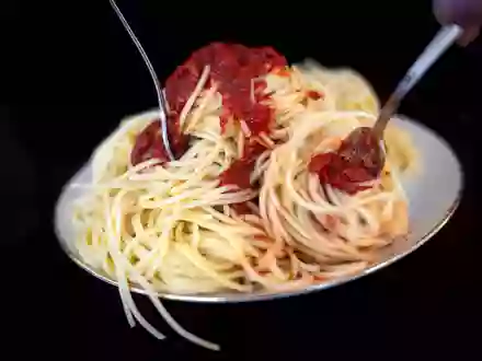 Bei Nudeln führt kein Weg an italienischer Pasta vorbei. (Symbolbild) - Foto: Sina Schuldt/dpa
