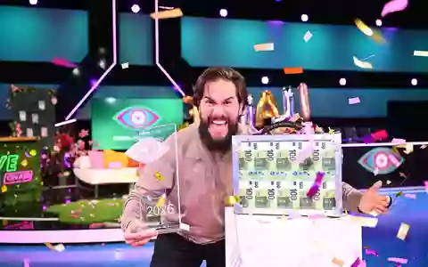 Reiche Ernte! Promi Big Brother feiert eine erfolgreiche 14. Staffel und Sieger Maurice Dziwak den Gewinn von 100.000 Euro - Foto: presseportal.de