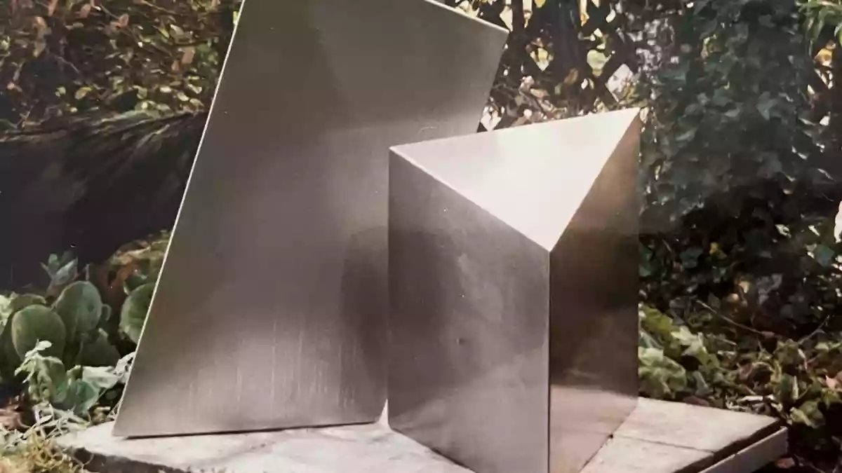 POL-UL: (UL) Ulm - Diebstahl aus Garten / Ein Unbekannter entwendete in den vergangenen Tagen eine Skulptur in Ulm. - Bild: presseportal.de