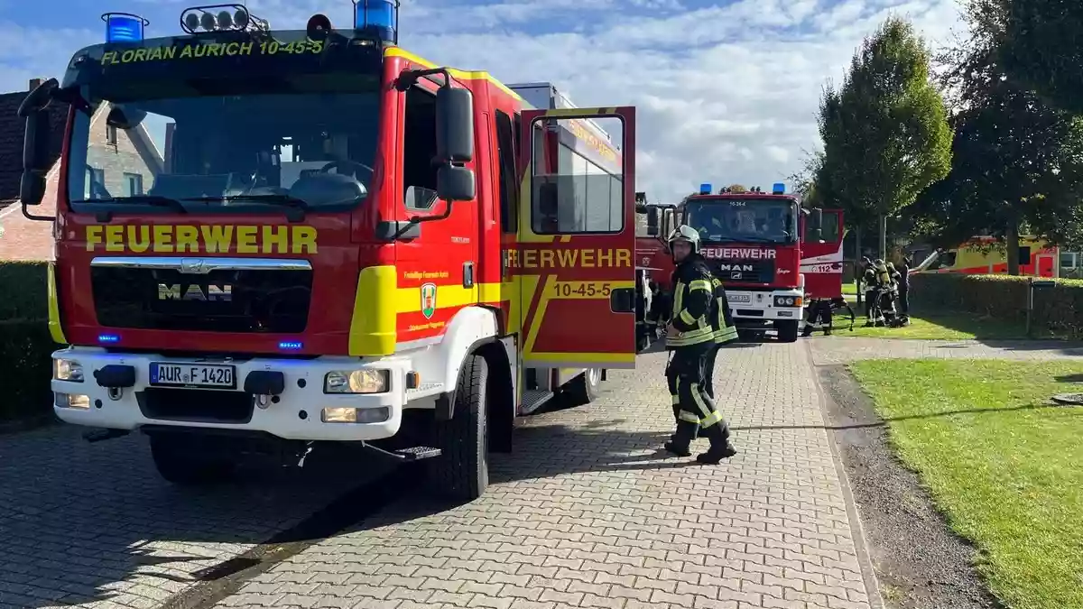 FW-AUR: Brand- und Hilfeleistungseinsätze bescheren arbeitsreiche Wochenendtage - Bild: presseportal.de