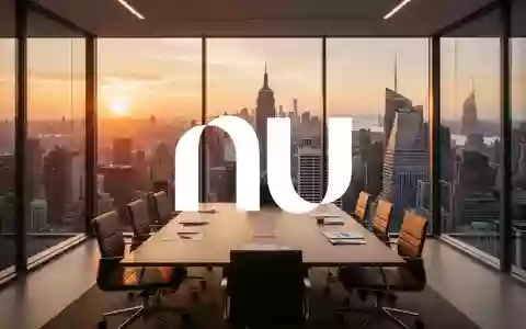 Abstrakte Darstellung eines modernen Konferenzraums mit Blick auf eine Finanzmetropole bei Sonnenuntergang. - Foto: über boerse-global.de