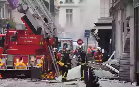 Die verheerende Explosion in der Rue de Trévise wird vor Gericht aufgearbeitet. (Archivbild) - Foto: Chen Yichen/XinHua/dpa