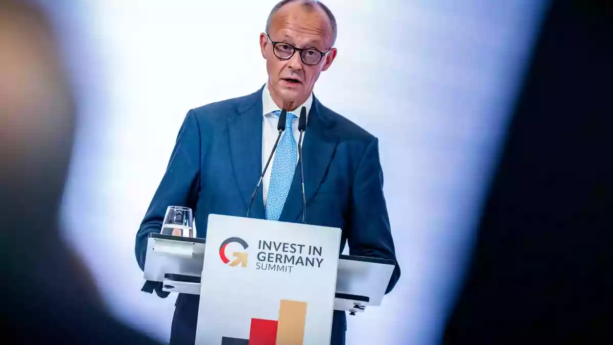 Kanzler Merz: «Damit experimentiert man nicht.» - Bild: Michael Kappeler/dpa
