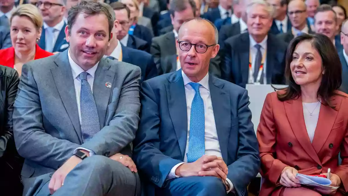Geplant sind auch Reformen der Sozialsysteme, um Sozialausgaben zu stabilisieren sowie Flexibilisierungen im Arbeitsmarkt. - Bild: Michael Kappeler/dpa