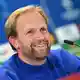 «Es ändert sich nicht viel für mich.» Co-Trainer Aaron Danks muss seinen erkrankten Chef vertreten.  - Bild: Angelika Warmuth/dpa