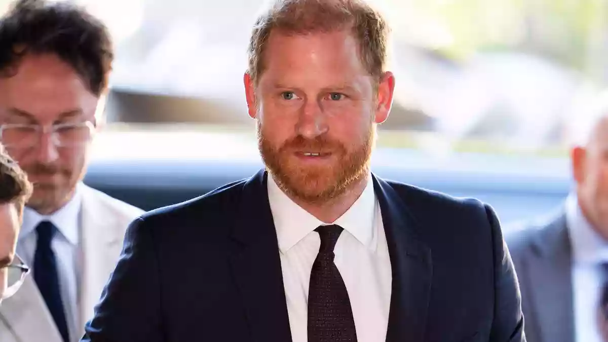 Prinz Harry will den Zwist mit seinem Vater und seinem Bruder beenden. (Archivfoto) - Bild: Jordan Pettitt/PA Wire/dpa
