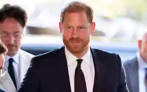 Prinz Harry will den Zwist mit seinem Vater und seinem Bruder beenden. (Archivfoto) - Foto: Jordan Pettitt/PA Wire/dpa