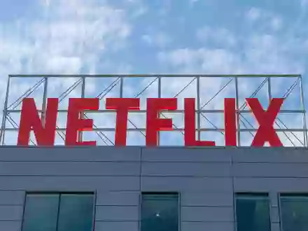 Netflix will das zuletzt abgeschwächte Wachstum wieder ankurbeln. (Archivbild) - Foto: Andrej Sokolow/dpa