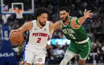 Cade Cunningham (l) führte die Pistons zu einem Comeback-Sieg gegen Boston. - Foto: Paul Sancya/AP/dpa