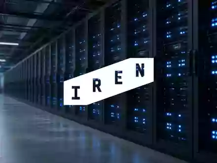Reihen von Server-Racks in einem modernen Rechenzentrum als Symbol für digitale Infrastruktur und Finanzstabilität - Foto: über boerse-global.de