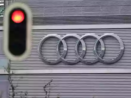 Audi tritt auch bei seinen Sponsoring-Ausgaben auf die Bremse. (Archivbild) - Foto: Daniel Löb/dpa