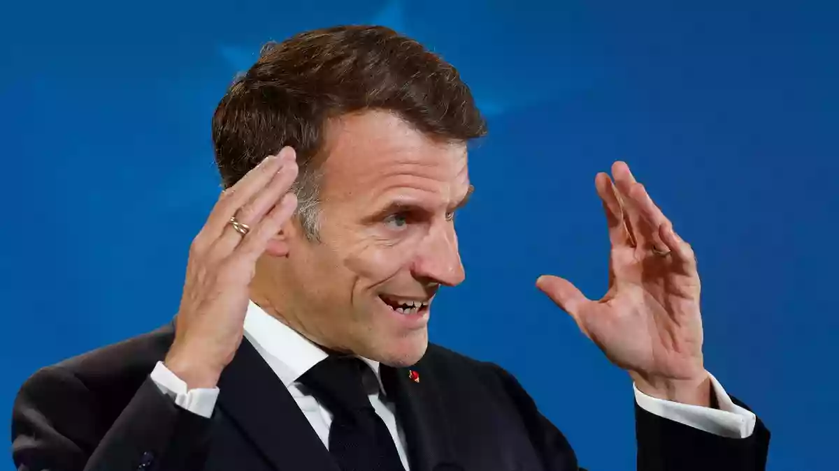 Macron wirft ausländischen Politikern vor, mit den Ausschreitungen in Frankreich Wahlkampf zu betreiben (Archivbild). - Bild: Geert Vanden Wijngaert/AP/dpa