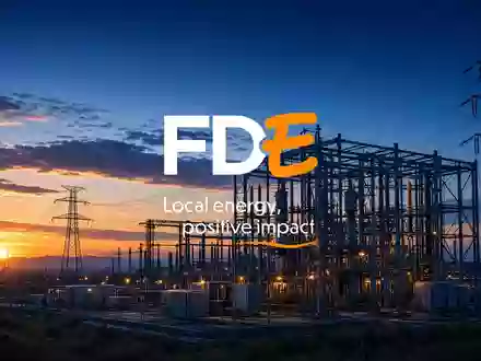 Moderne Energieinfrastruktur bei Sonnenuntergang als Symbol für stabile Energieproduktion und finanzielle Widerstandsfähigkeit. - Foto: über boerse-global.de