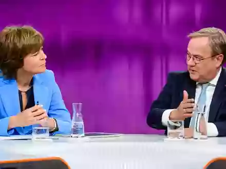 maybrit illner im ZDF: Trumps Kampf um die Macht – wie gefährlich für die Welt? - Foto: presseportal.de