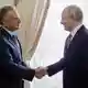 Der US-Unterhändler Steve Witkoff (l) in St. Petersburg Kremlchef Wladimir Putin neue Vorschläge für eine Friedenslösung im russischen Angriffskrieg gegen die Ukraine unterbreitet. - Bild: Gavriil Grigorov/Pool Sputnik Kremlin/AP/dpa