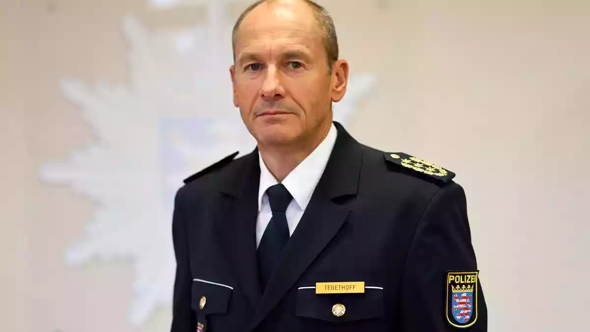 POL-OH: Erneuter Zeugenaufruf nach Angriffen auf Polizeikräfte in Bad Hersfeld - Polizeipräsident verurteilt Gewalt - Bild: presseportal.de