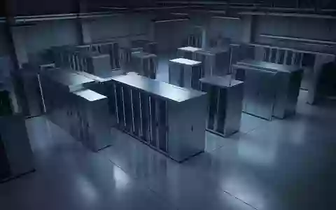 Moderne, minimalistische Serverraum-Architektur mit metallischen Schränken in einem kühlen, industriellen Raum. - Foto: über boerse-global.de