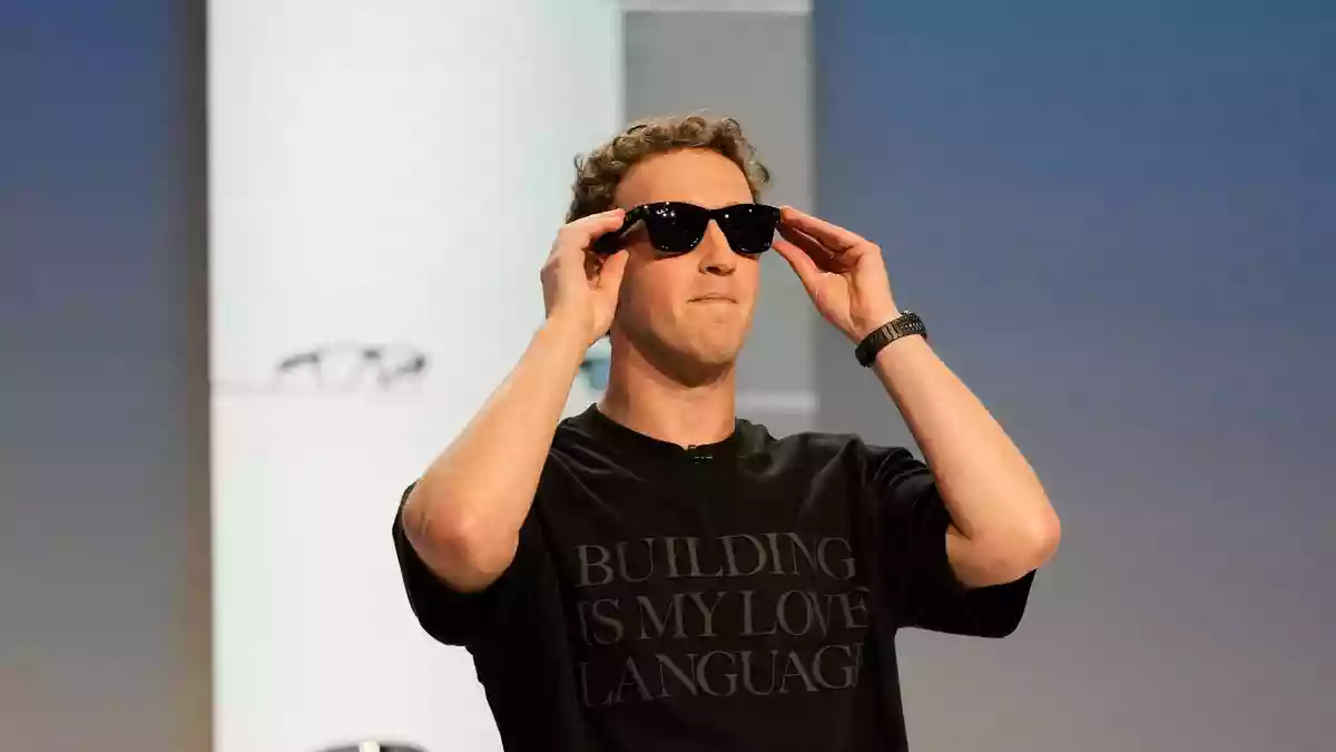 Drohte mit dem Wegzug aus Kallifornien: Meta-Chef Mark Zuckerberg. (Archivbild) - Bild: Jeff Chiu/AP/dpa