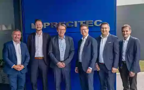 Die Oberfläche wird programmierbar: SurFunction und Precitec bringen funktionale Metaoberflächen weltweit in Serie - Foto: presseportal.de