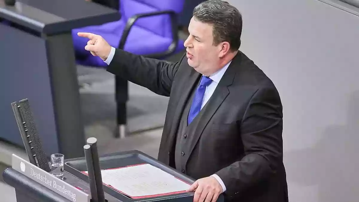 Heil kritisiert eigene Reden als "zu bürokratisch"