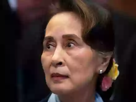 Aung San Suu Kyi ist in ihrer Heimat bis heute sehr beliebt. (Archivbild) - Foto: Peter Dejong/AP/dpa