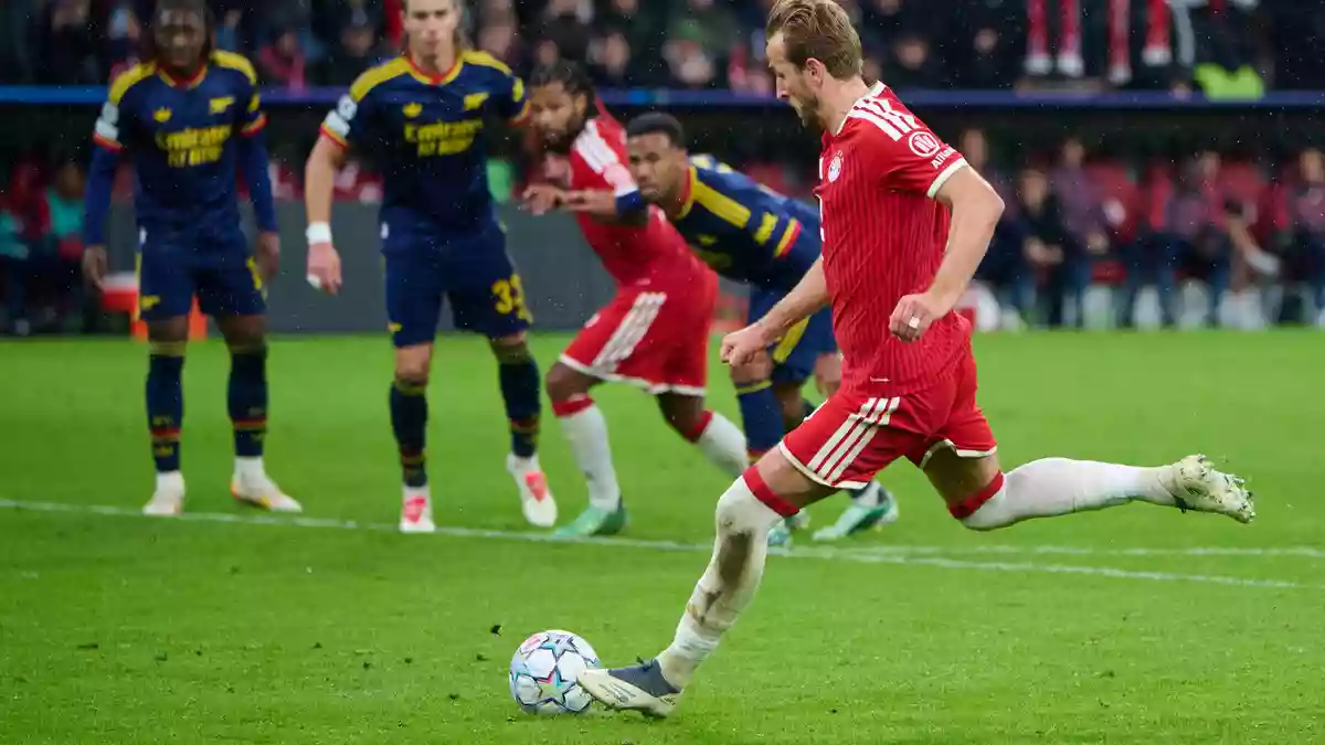 Vom Punkt verwandelt Harry Kane fast immer sicher.  - Bild: Sven Hoppe/dpa
