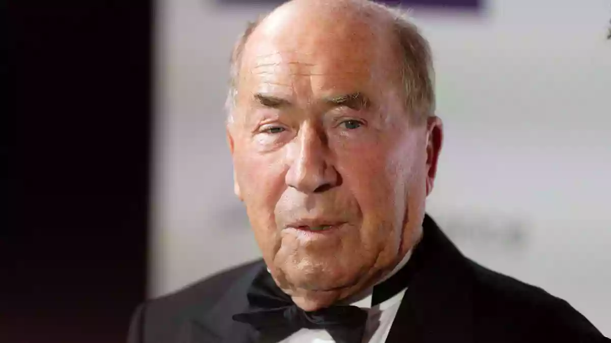 Seit Jahrzehnten leitet Erwin Müller als Inhaber und Geschäftsführer die Geschicke der Drogeriemarktkette Müller. (Archivbild) - Bild: Henning Kaiser/dpa
