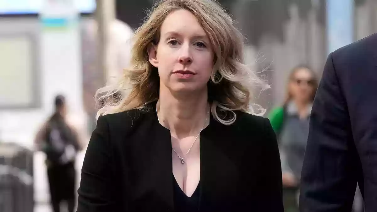 Eine Dokumentation über die ehemalige Theranos-Chefin Elizabeth Holmes kommt im Dezember nach Deutschland. (Archivbild) - Bild: Jeff Chiu/AP/dpa